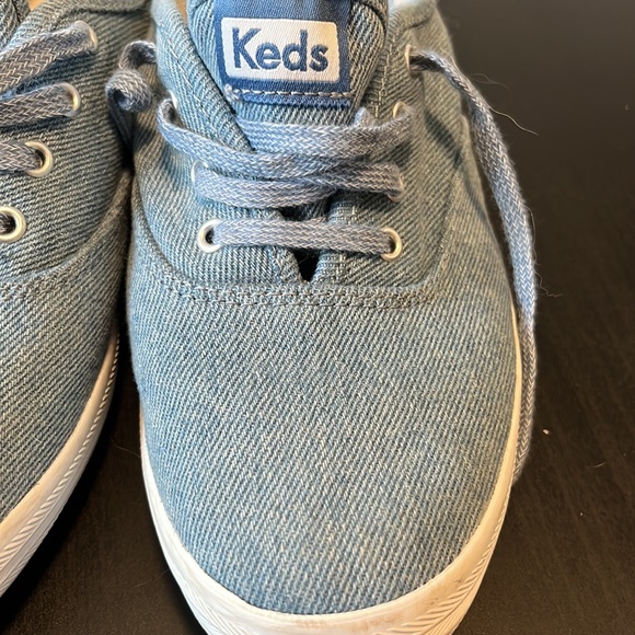 Keds size 7 - Picture 1 of 5